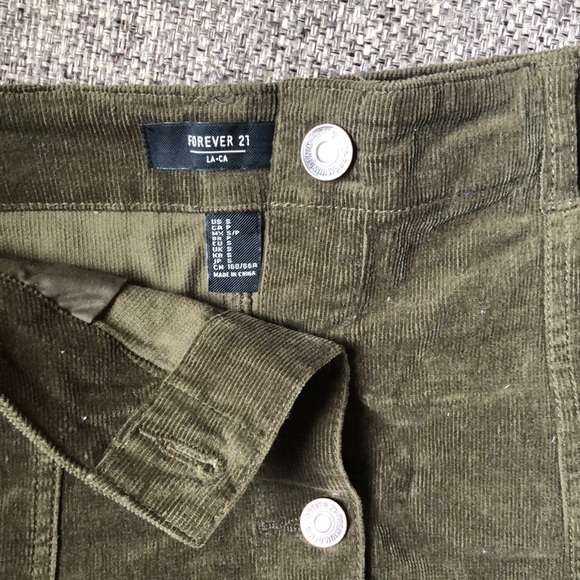 Forever 21 size S corduroy olive green skirt - Picture 2 of 6